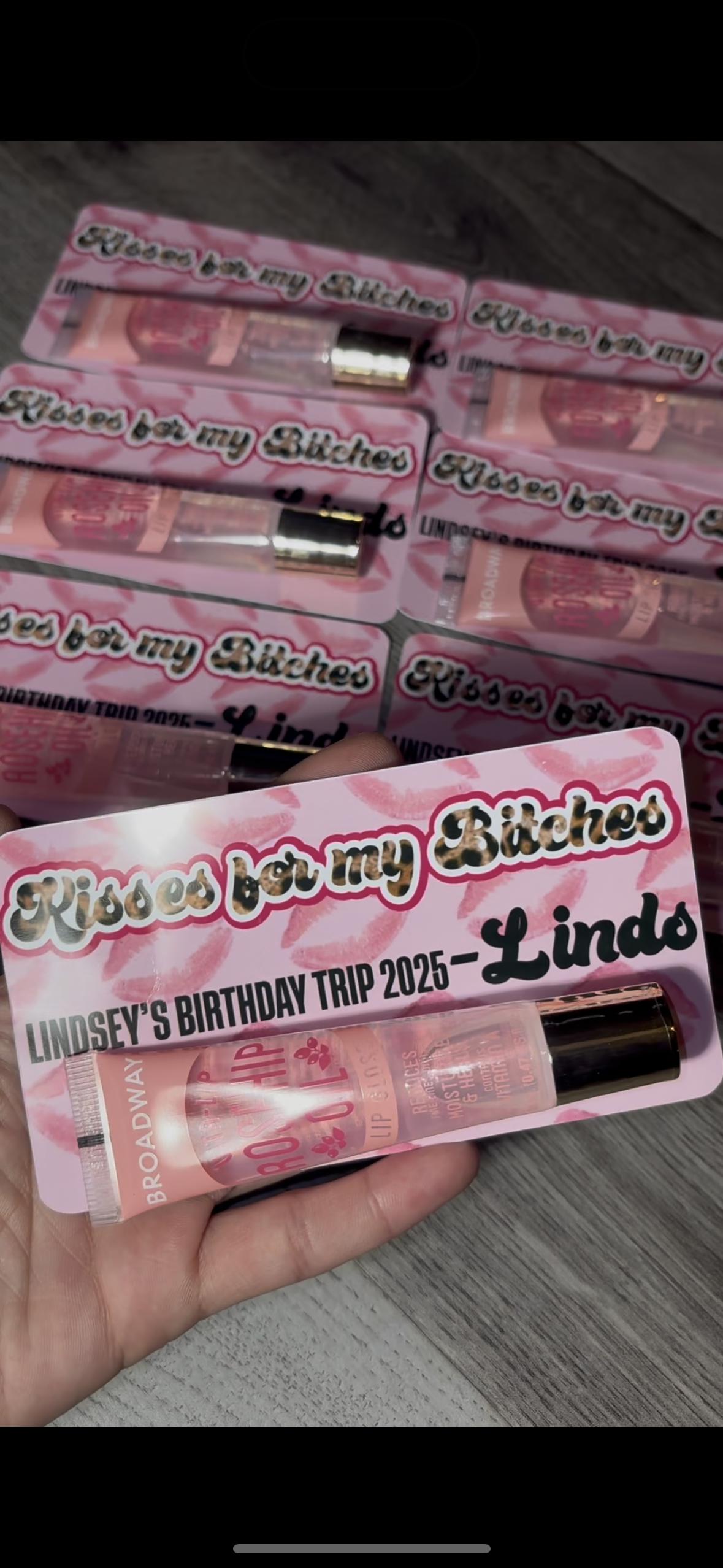 Lip gloss party favors
